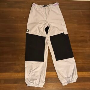 Burton 2.5L pants - light purple & black